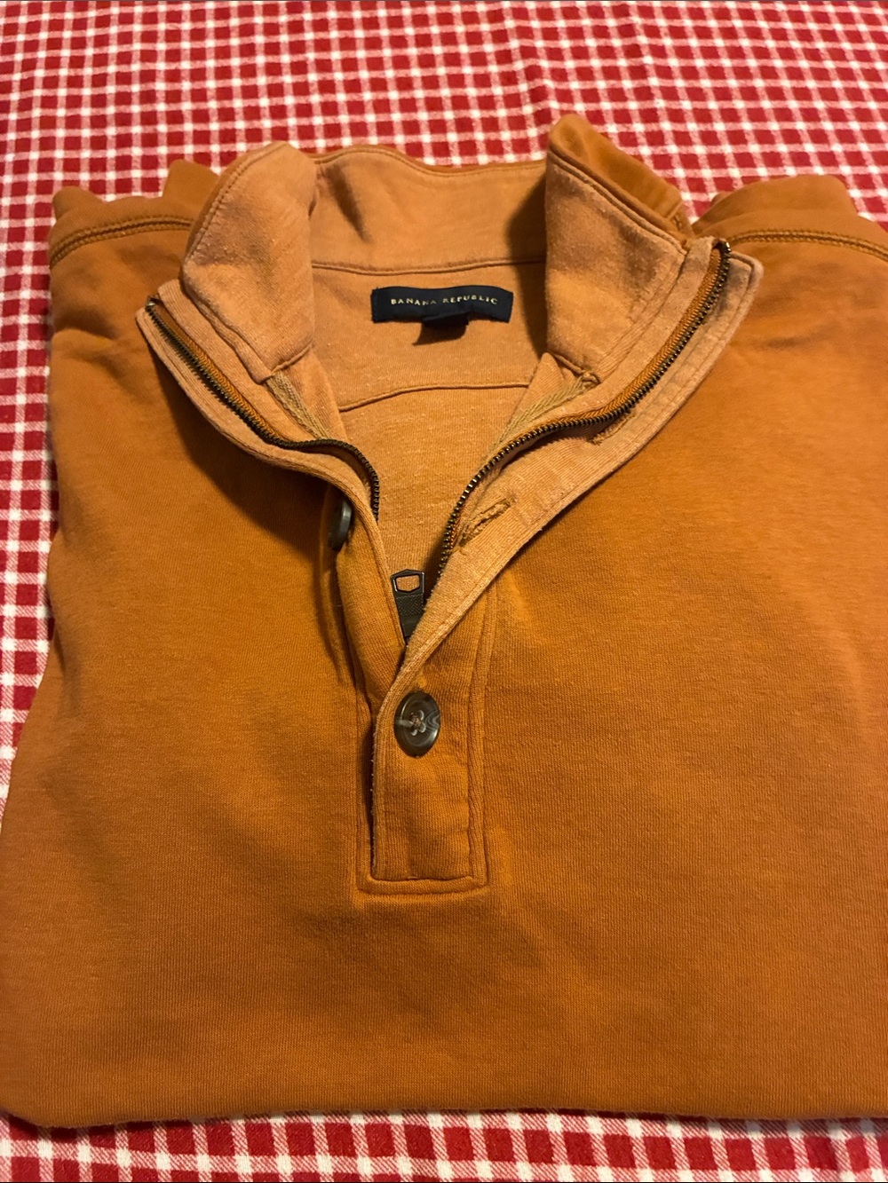 Banana Republic men’s size large dark peach color